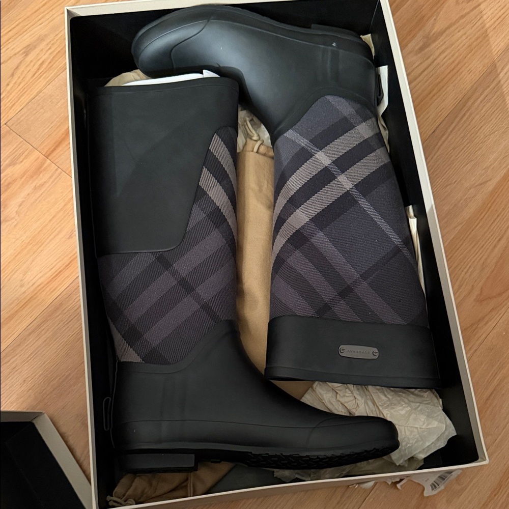 Burberry Black and Gray Women's Rain Boots